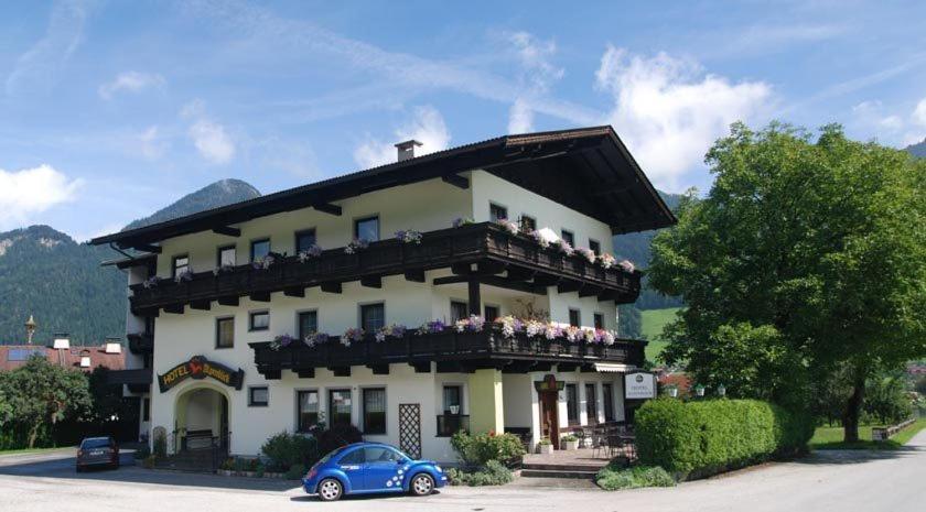 Hotel Alpenblick Schlitters Exterior foto