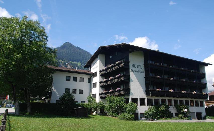 Hotel Alpenblick Schlitters Exterior foto